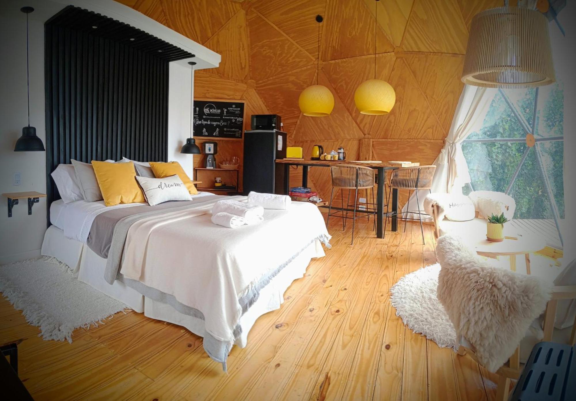 Boreas Ecoluxury Glamping 埃尔卡拉法特 外观 照片