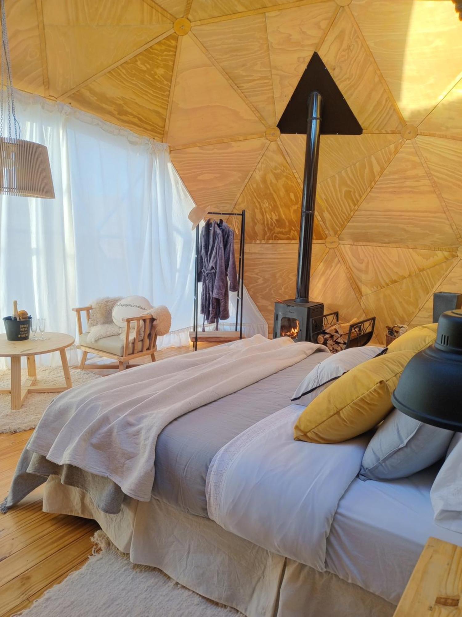 Boreas Ecoluxury Glamping 埃尔卡拉法特 外观 照片