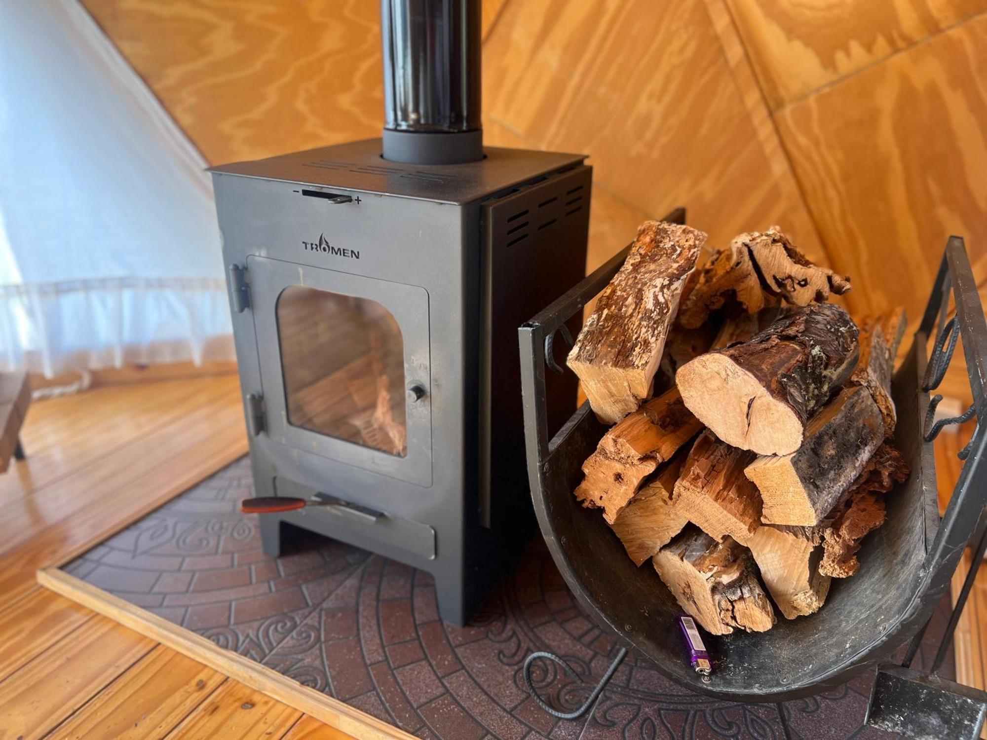 Boreas Ecoluxury Glamping 埃尔卡拉法特 外观 照片